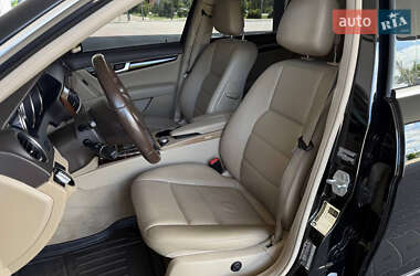 Седан Mercedes-Benz C-Class 2012 в 