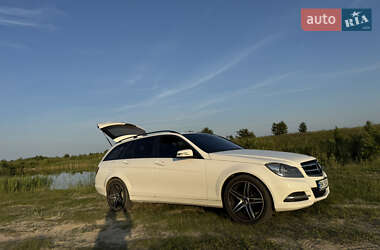 Универсал Mercedes-Benz C-Class 2012 в 