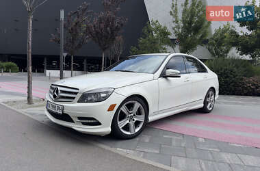 Седан Mercedes-Benz C-Class 2010 в Киеве
