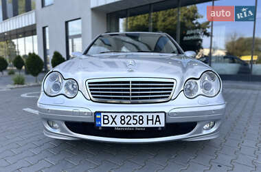Универсал Mercedes-Benz C-Class 2004 в 