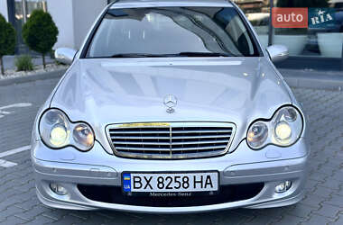 Универсал Mercedes-Benz C-Class 2004 в 