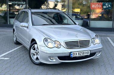 Универсал Mercedes-Benz C-Class 2004 в 