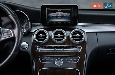 Седан Mercedes-Benz C-Class 2017 в 