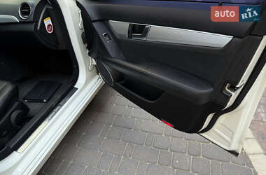 Седан Mercedes-Benz C-Class 2011 в 