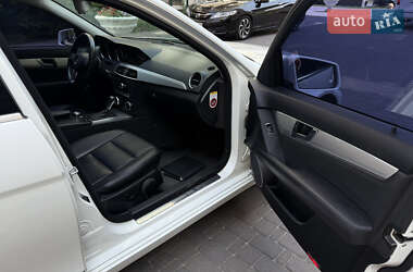 Седан Mercedes-Benz C-Class 2011 в 