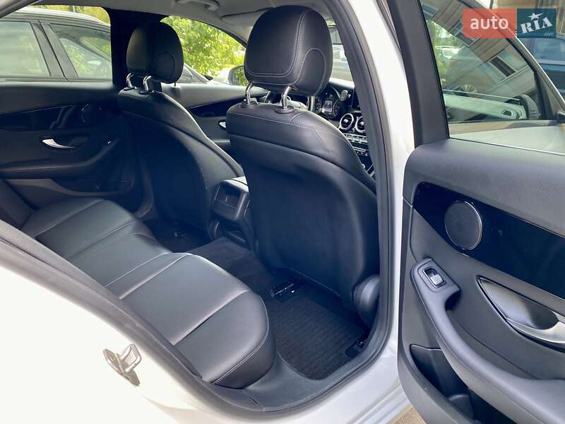 Седан Mercedes-Benz C-Class 2015 в Киеве