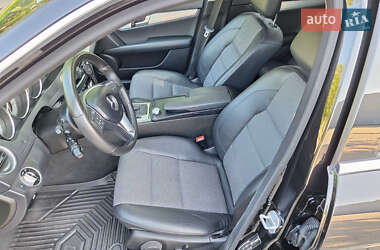 Універсал Mercedes-Benz C-Class 2012 в 