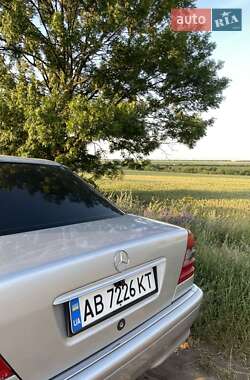 Седан Mercedes-Benz C-Class 1995 в 