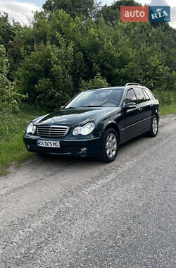 Универсал Mercedes-Benz C-Class 2005 в 