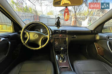 Седан Mercedes-Benz C-Class 2005 в 