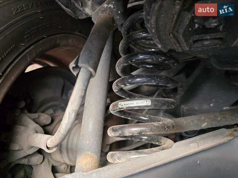 Седан Mercedes-Benz C-Class 2004 в Полтаве