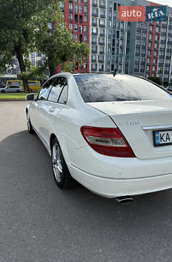 Седан Mercedes-Benz C-Class 2011 в 