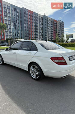 Седан Mercedes-Benz C-Class 2011 в 
