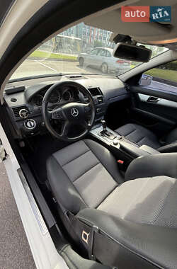 Седан Mercedes-Benz C-Class 2011 в 