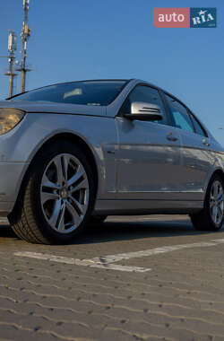 Седан Mercedes-Benz C-Class 2010 в 