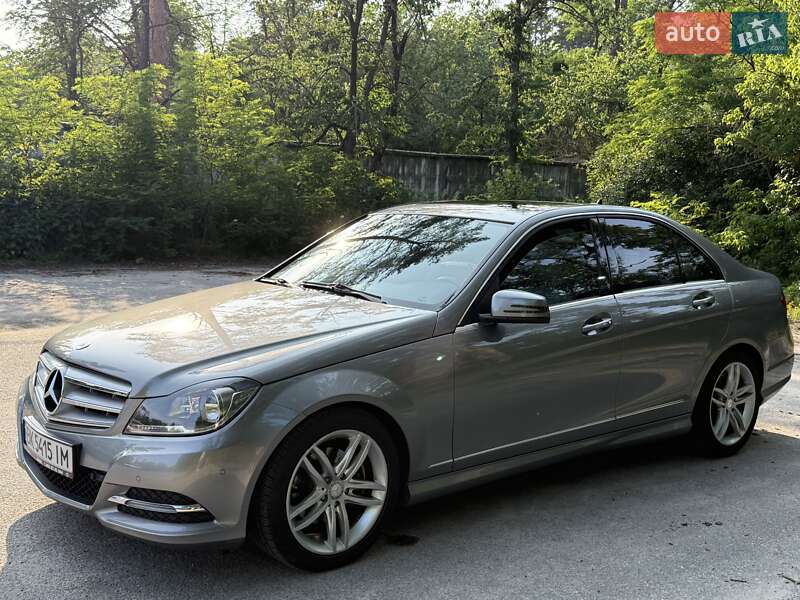 Седан Mercedes-Benz C-Class 2012 в Киеве