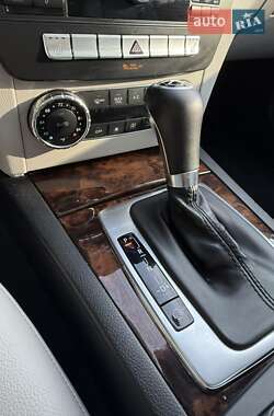 Седан Mercedes-Benz C-Class 2012 в 