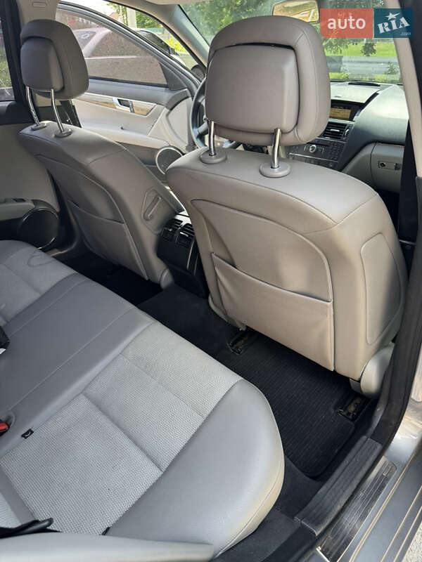 Седан Mercedes-Benz C-Class 2007 в Одессе фото 12 Седан Mercedes-Benz C-Class 2007 в Одессе