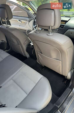 Седан Mercedes-Benz C-Class 2007 в 