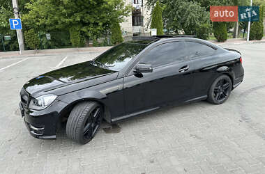 Купе Mercedes-Benz C-Class 2012 в 
