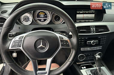 Купе Mercedes-Benz C-Class 2012 в 