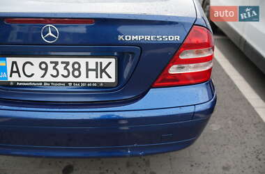 Седан Mercedes-Benz C-Class 2003 в 