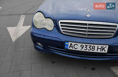 Седан Mercedes-Benz C-Class 2003 в 