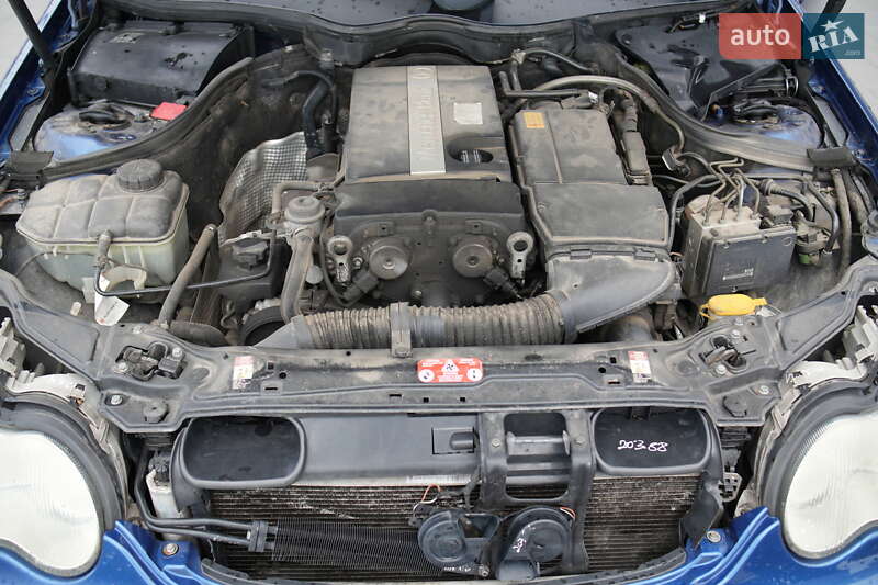 Седан Mercedes-Benz C-Class 2003 в Луцке