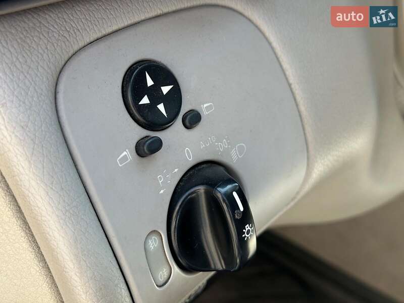 Купе Mercedes-Benz C-Class 2002 в Одессе