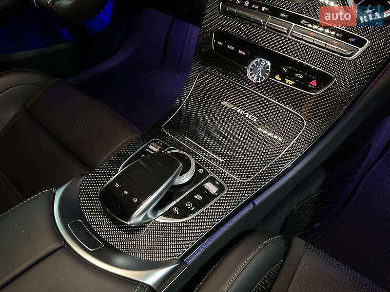 Седан Mercedes-Benz C-Class 2019 в Днепре