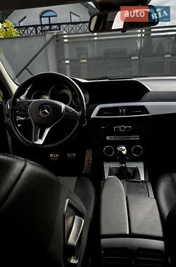 Универсал Mercedes-Benz C-Class 2011 в 