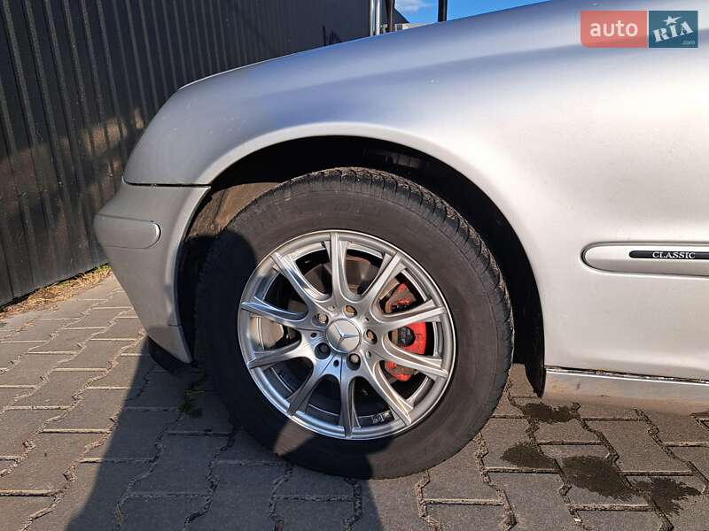 Седан Mercedes-Benz C-Class 2000 в Василькове