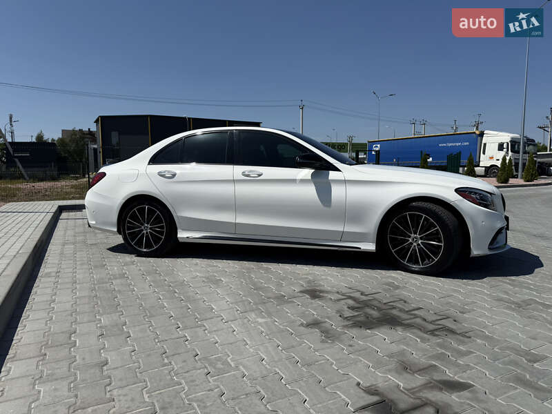 Седан Mercedes-Benz C-Class 2018 в Львове
