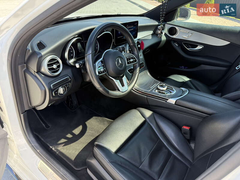 Седан Mercedes-Benz C-Class 2018 в Львове