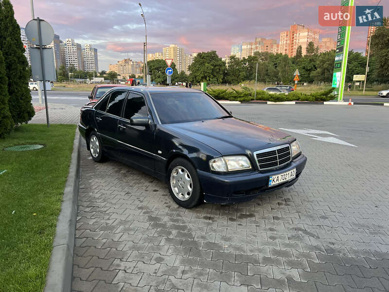 Седан Mercedes-Benz C-Class 1996 в Киеве фото 8 Седан Mercedes-Benz C-Class 1996 в Киеве