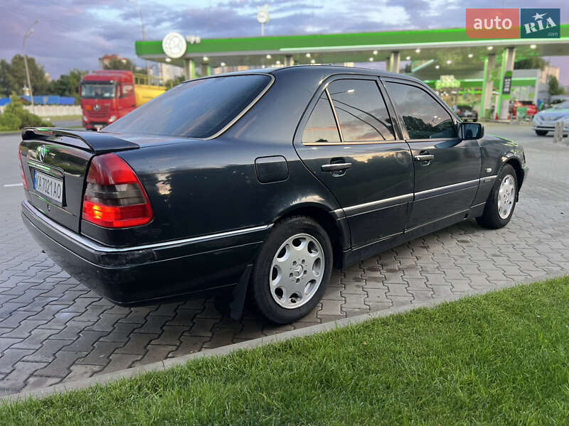 Седан Mercedes-Benz C-Class 1996 в Киеве фото 12 Седан Mercedes-Benz C-Class 1996 в Киеве