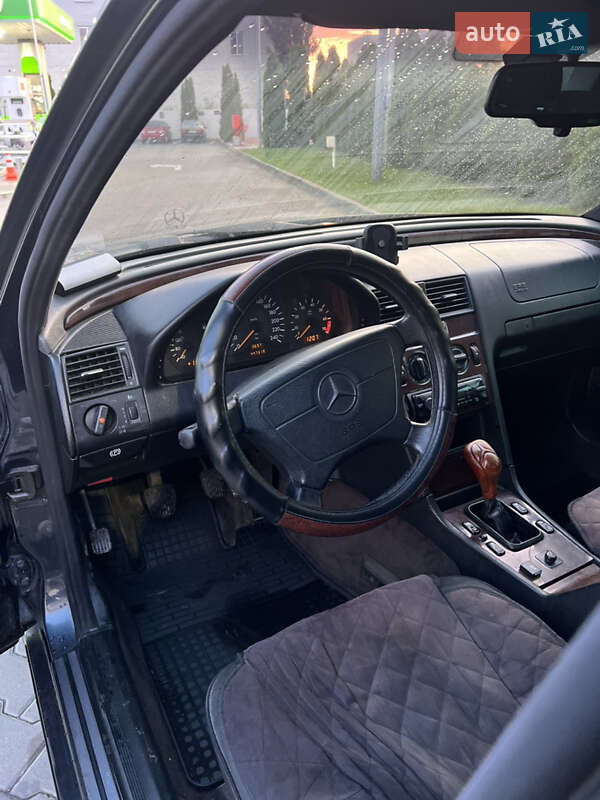 Седан Mercedes-Benz C-Class 1996 в Киеве фото 18 Седан Mercedes-Benz C-Class 1996 в Киеве