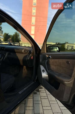 Универсал Mercedes-Benz C-Class 2002 в 