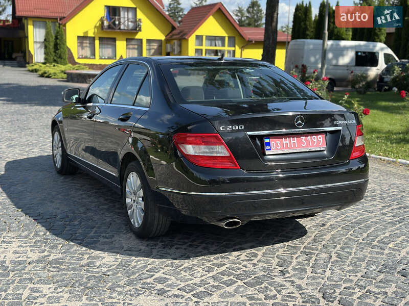 Седан Mercedes-Benz C-Class 2007 в Староконстантинове