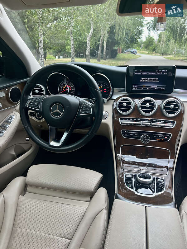 Седан Mercedes-Benz C-Class 2017 в Кривом Роге