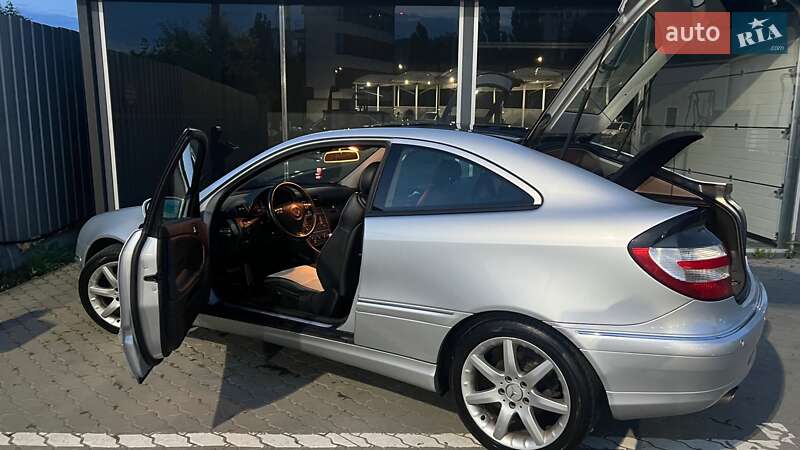 Седан Mercedes-Benz C-Class 2009 в Луцьку