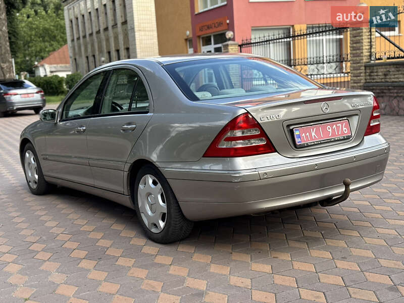 Седан Mercedes-Benz C-Class 2005 в Лубнах