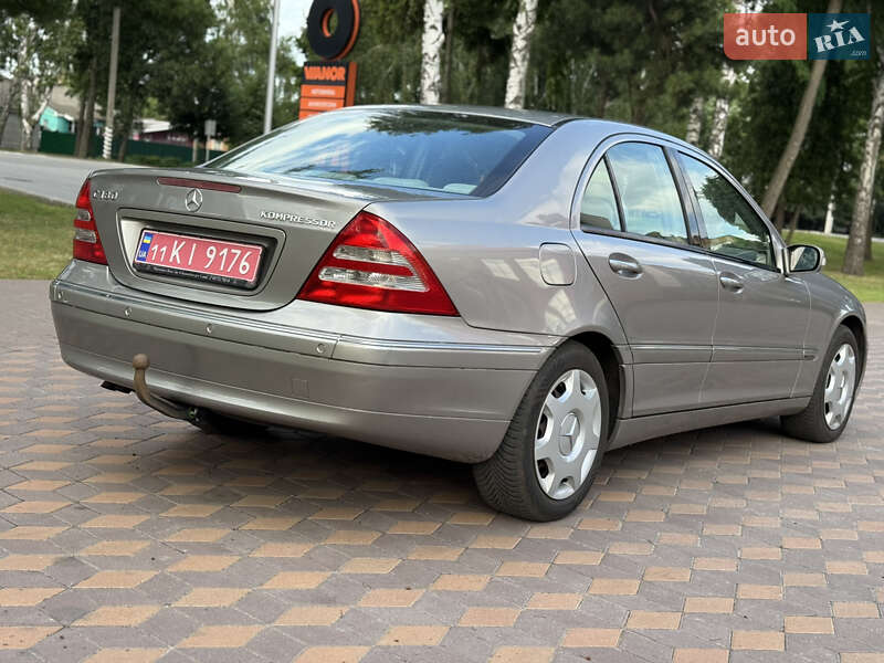Седан Mercedes-Benz C-Class 2005 в Лубнах