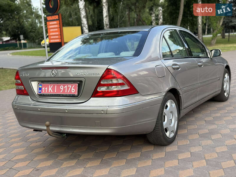 Седан Mercedes-Benz C-Class 2005 в Лубнах