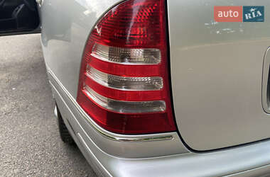 Универсал Mercedes-Benz C-Class 2004 в 