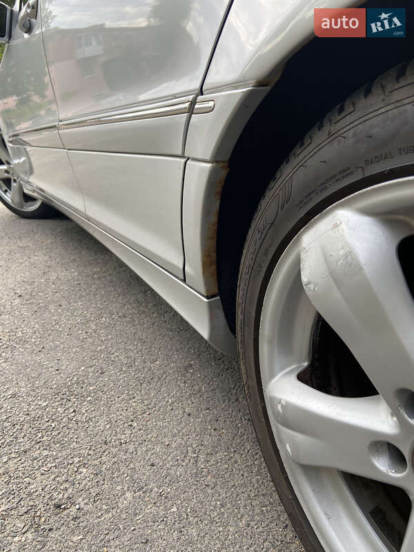 Універсал Mercedes-Benz C-Class 2004 в Гайвороні