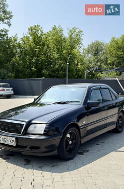 Седан Mercedes-Benz C-Class 1997 в Чернівцях