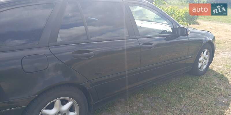 Універсал Mercedes-Benz C-Class 2003 в Рокитному