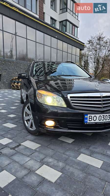 Mercedes-Benz C-Class 2010