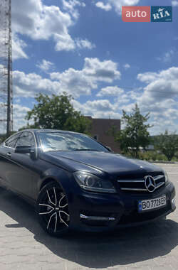 Купе Mercedes-Benz C-Class 2012 в 